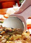 HELEERON Pizza Cutter Wheel, Stainless Steel Pizza Cutter with Cover, Super Sharp Pizza Slicer-Dishwasher safe,Smooth Rotating Pizza Wheel Safe with Healthy Material（Beige）