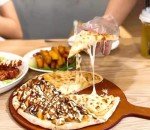 SWEIBIAI Pizza Board 20”X16” Round Pizza Cutting Board Pizza Serving Board For Kitchen Charcuterie Board