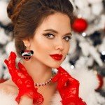 Stology Christmas Santa Faux Leather Earrings Set of 12, Xmas Snowman Bear Peppermint Candy Teardrop Dangle Earrings Bulk Red Green Fashion Jewelry, Funny Winter Holiday Accessory for Women