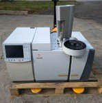 Varian 450-GC & 220-MS Chromatograph Mass Spectrometer Set
