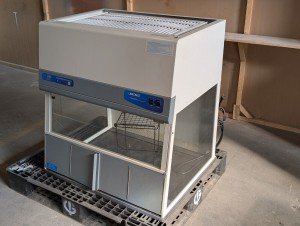 Labconco PCR Enclosure with UV Light Monitor