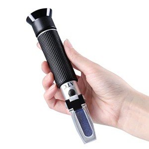 Salinity Refractometer for Aquarium Testing 0-100 PPT