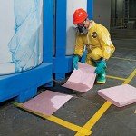 PIG HazMat Chemical Absorbent Mats – 100 Pads