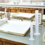 Transparent Plastic Graduated Measuring Cylinder with Pour Spout