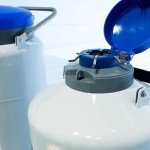 2L Liquid Nitrogen Tank with Lockable Lid