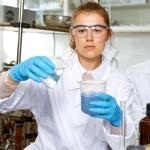 18 Pack 500 ml Plastic Beakers with Graduations