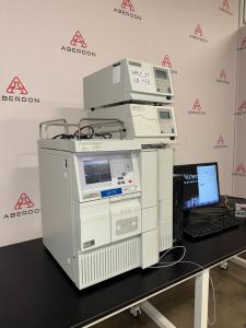 Waters e2695 HPLC System with UV Detectors