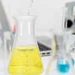 2 Pcs Plastic Erlenmeyer Flask Lab Flask Science Flasks Conical Clear Scale for Laboratory Home Learning Flasks Tool (50ml, 100ml)