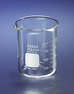 PYREX 2000mL Graduated Low Form Beaker