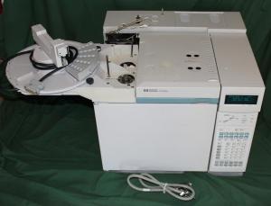 HP 6890 Gas Chromatograph with 18596C Sampler