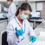 Women's Professional Long Sleeve Lab Coat - Large