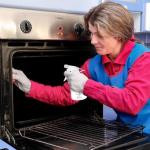 24 Pack 8 oz Clear Plastic Spray Bottles