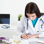 18-Pack Clear Pill Bottles with Caps - 80ML