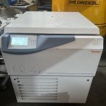 Thermo KR4i Large Capacity Refrigerated Centrifuge