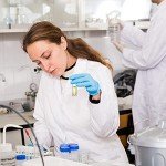 100 Plastic Test Tubes with Screw Caps - 5 ml