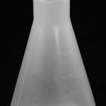 PATIKIL 250ml Plastic Erlenmeyer Flask with Screw Caps, 1 Pack Narrow Mouth Conical Flask for Laboratory, Clear