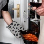 Labrador Retriever Oven Mitts and Pot Holders Set