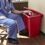 Rubbermaid 12-Gallon Step-On Trash Can, Red