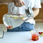 1 Gallon Glass Pitcher with Lid for Beverages
