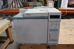 Agilent 6890 G1530A Gas Chromatography System