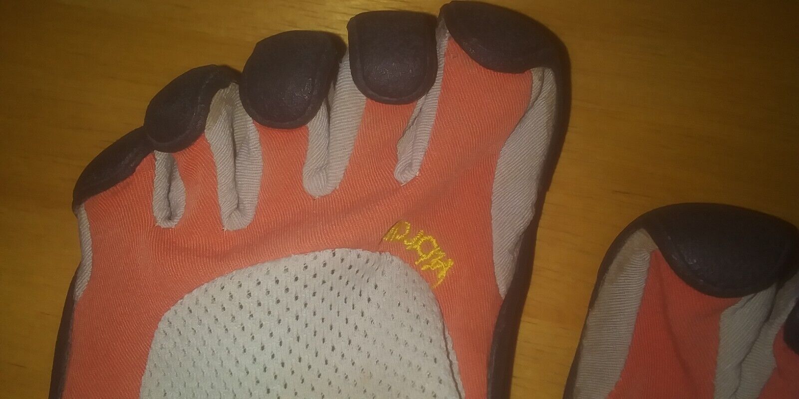 Vibram Fivefingers JR  31 Water Shoes 