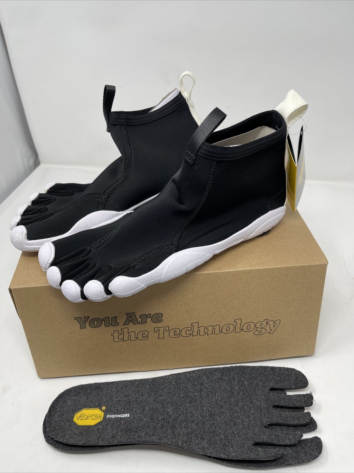 Vibram Fivefingers V-NEOP Black White EU 41 US 9-9.5