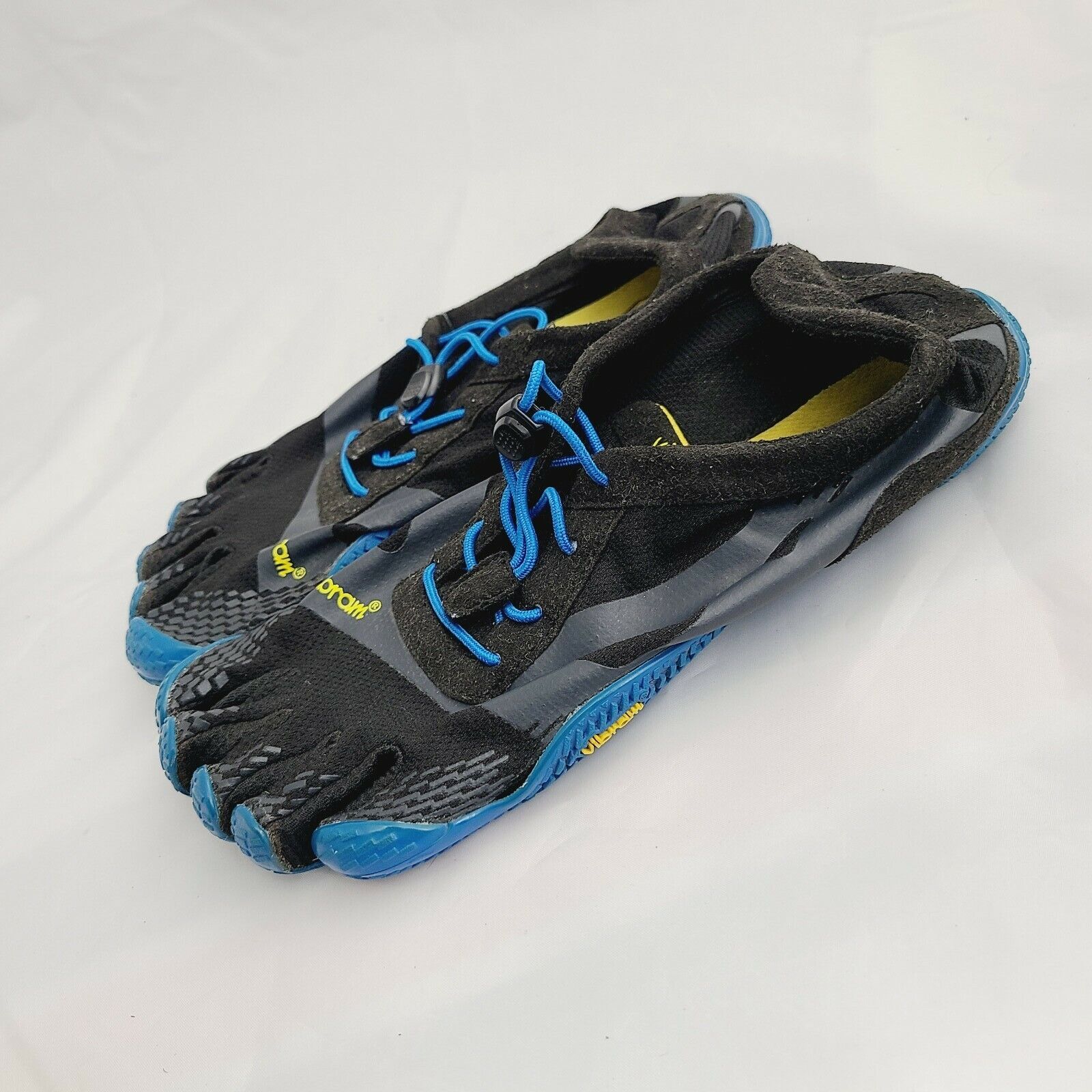 Boys Vibram Fivefingers Running Shoes 6.5-7 Black Blue 