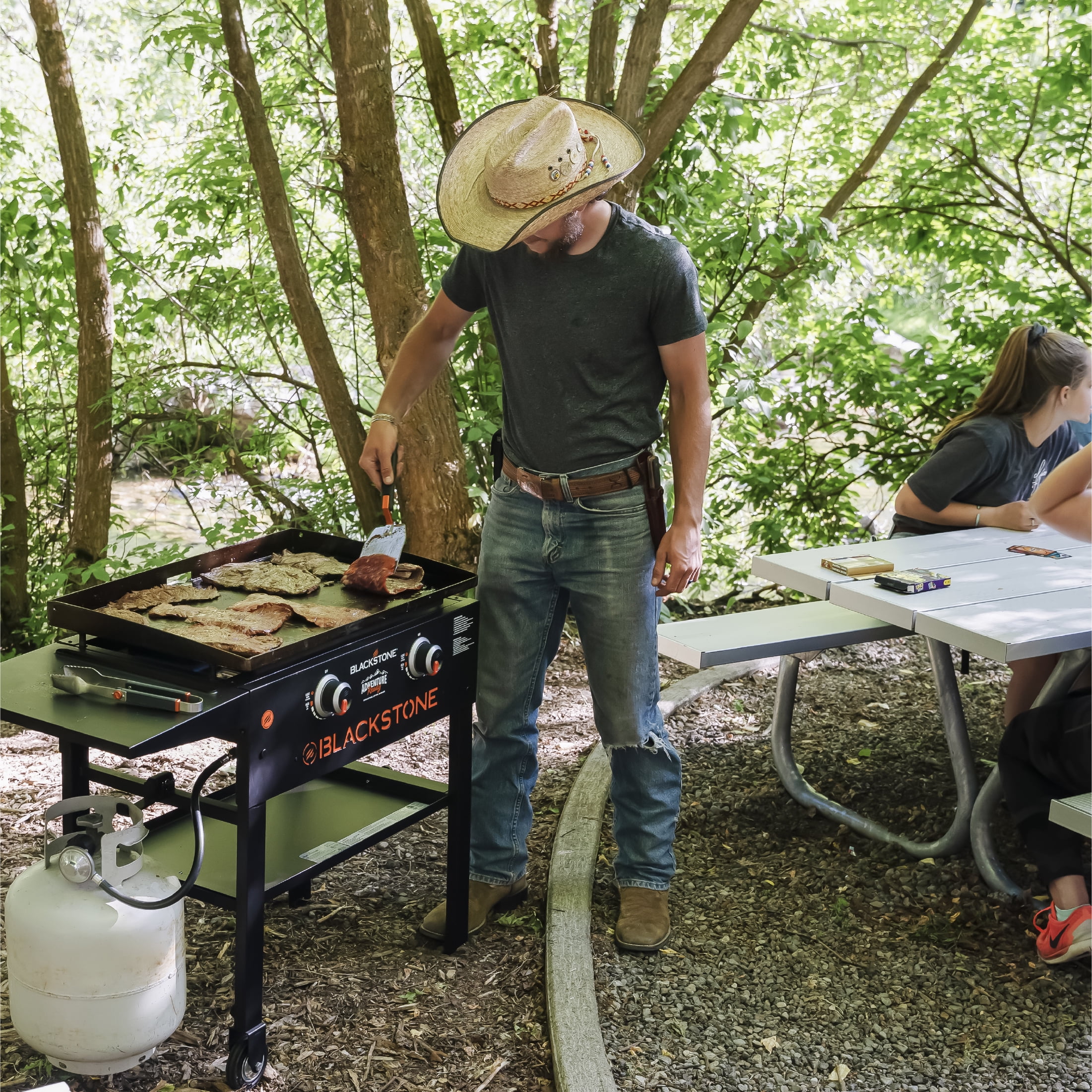 Blackstone Adventure Ready 28" Griddle Cooking Station
