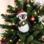 Roman Pickleball Penguin Ornament – Hand-Painted Christmas Tree Decoration with Santa Hat and Paddle – Festive Holiday Sports-Themed Gift, 4 Inches