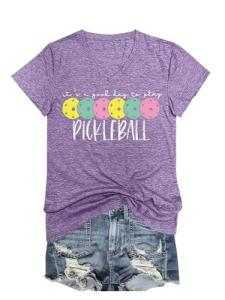 WESEOOU Pickleball Shirts Women It's A Good Day to Play Pickleball Funny Casual Letter Printed V-Neck Tees Tops Purple