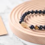 New valley warbler Adjustable Pickleball Bracelet with Crystal Paddle Charm, Pink and Black Beaded Design, Sports Jewelry Gift (Black)