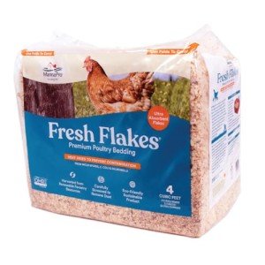 Manna Pro Pine Shavings Chicken Coop Bedding