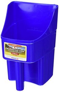 Heavy Duty 3 Quart Feed Scoop with Measure Marks