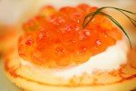 GUARANTEED OVERNIGHT! Caviar Gift - 1oz Royal Osetra - 2oz Fresh Alaskan Salmon Keta Roe + FREE 2 Mother of Pearl Spoons