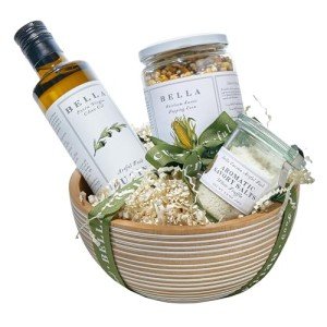 Limited Holiday Edition. Bella Cucina Sweet Heirloom Popcorn Gift with White Truffle Salt