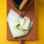 Spanish Cheese Assortment - Truffle, Black Garlic, Iberico