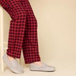 Amazon Essentials Men's Moccasin Slipper, Grey Microsuede, 10