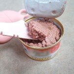 ScivoKaval Cat Food Can Lid Cover Pet Food Can Cover Wet Cat Food Spoon Dog Can Lids Paw Shape One Lid One Spoon Pack Can Opener Set Universal Pink