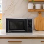 Magic Chef Compact Countertop Microwave Oven, 700W
