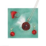 Handmade Resin Jewelry for Unique Style