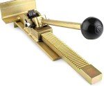 Hardwood Flooring Jack Positioning Tool for Installation