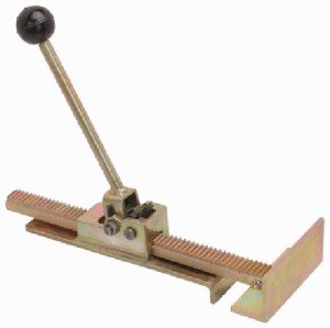 Padded Flooring Jack for Laminate and Hardwood Installation