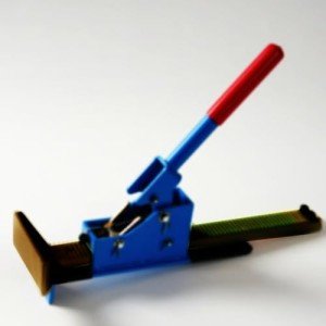 Hardwood Flooring Jack for Easy Decking Installation