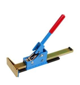 Laminate Flooring Jack Tool for Easy Installation
