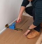 Laminate Flooring Jack Tool for Easy Installation