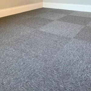 20-Pack Light Grey Carpet Floor Tiles 20x20 Inch