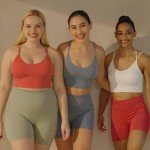 Evercute Criss Cross Padded Sports Bra for Yoga