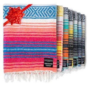 Handwoven Mexican Yoga Blanket - Versatile 50x70 Coral