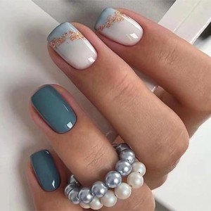 Short Sea Blue Press-On Nails with Glitter 24 Pcs