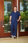 Dagacci Scrubs for Men Set - V-Neck Scrub Top and Cargo Pants - 8 Pockets Men Scrubs Set (Medium, Navy Blue)